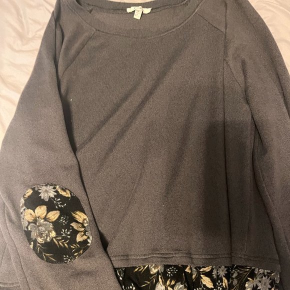 Women's Top! - Picture 1 of 2